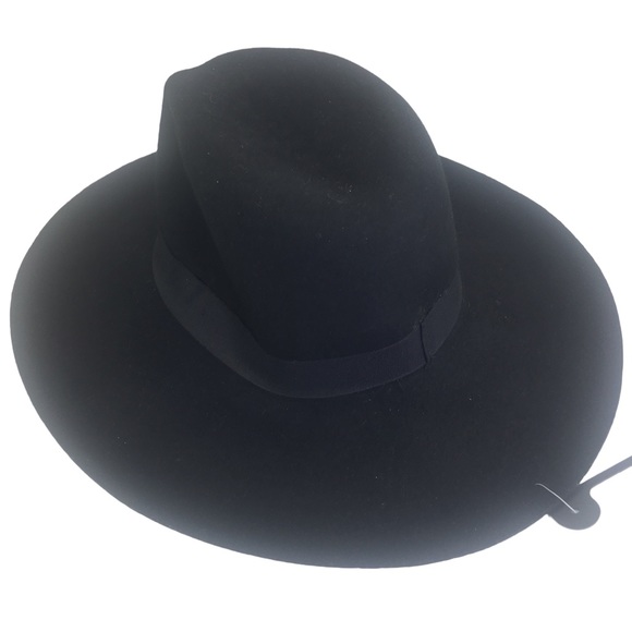 Banana Republic Factory Accessories - New Banana Republic wool felt fedora hat women’s size S/M